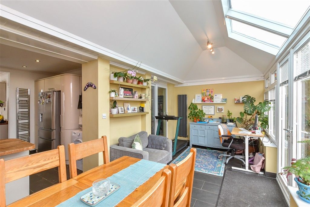 Property photo 3 of 23 Dining Area