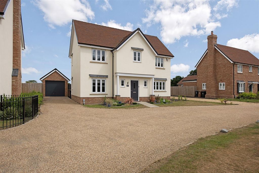 Property photo 1 of 39 White Beams Ph04.Jpg