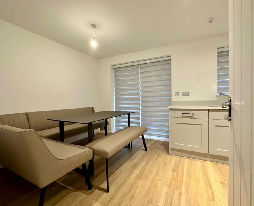 Property photo 3 of 9 Gallery