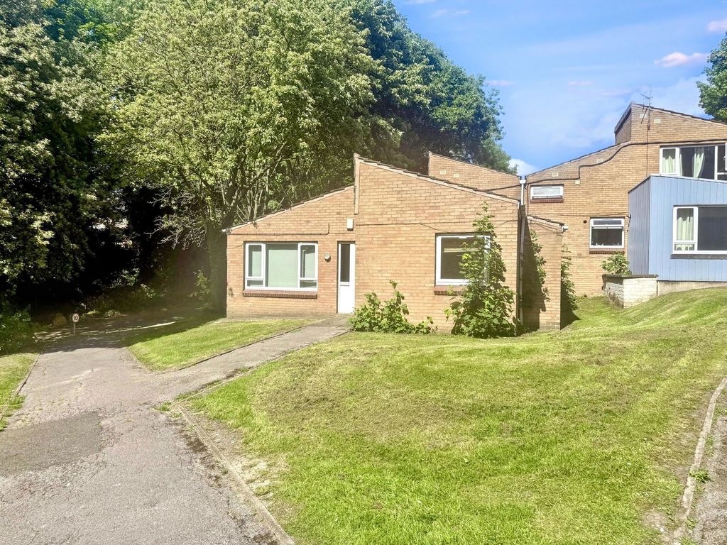 Property photo 1 of 9
