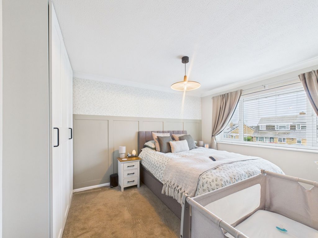 Property photo 2 of 24