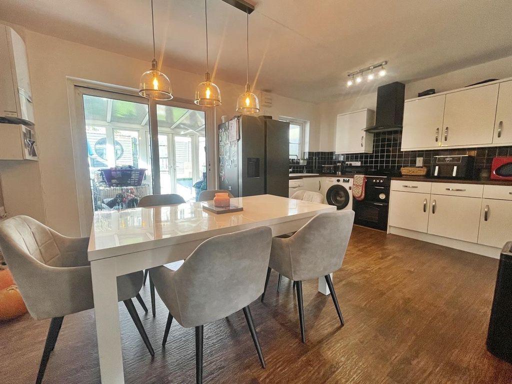 Property photo 3 of 29 9.Jpg
