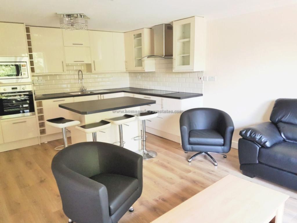 Property photo 3 of 15 Photo 12