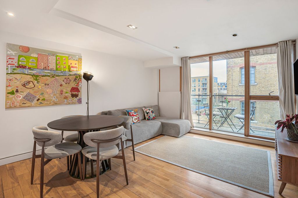 Property photo 2 of 17 Reception Room