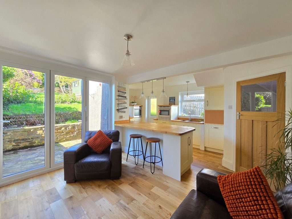 Property photo 2 of 16 5040873