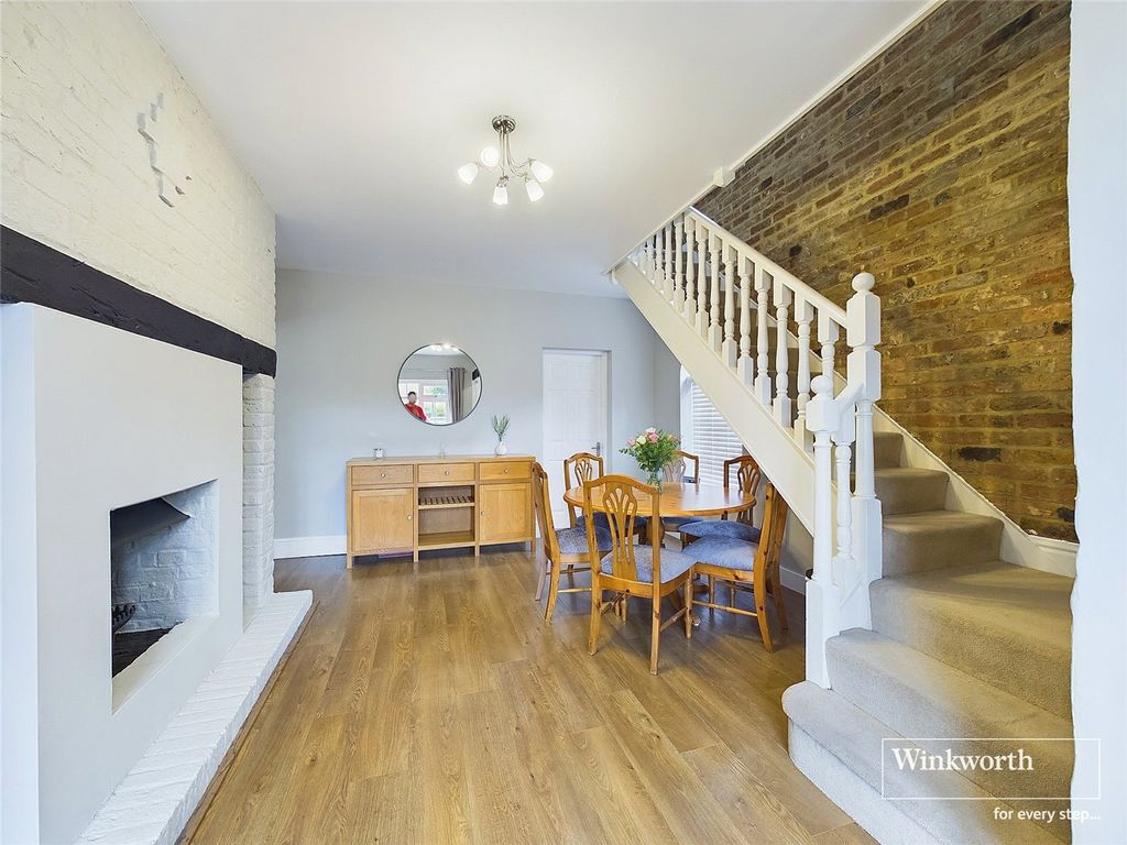 Property photo 2 of 27 Picture No. 04