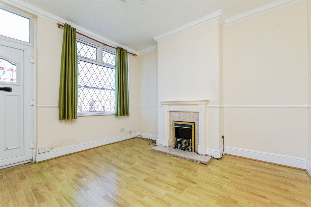 Property photo 3 of 15