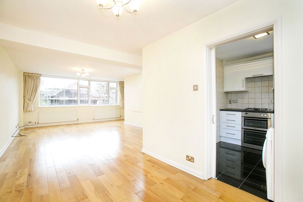 Property photo 3 of 7 Picture No. 03