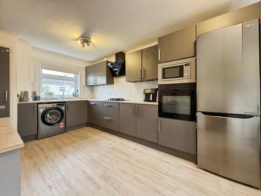 Property photo 2 of 11 Teviot Place