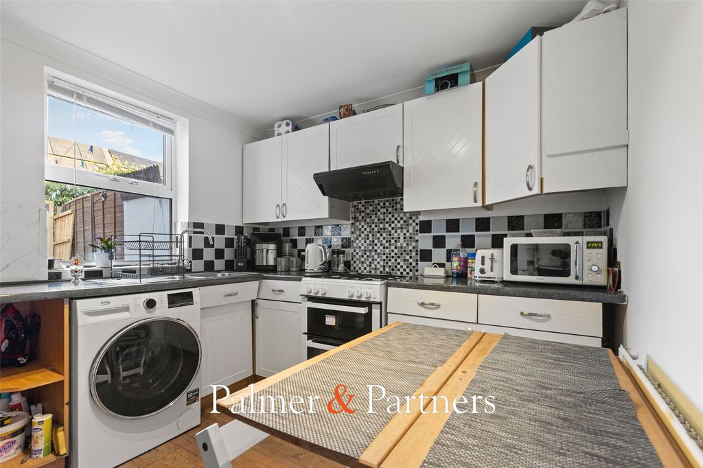 Property photo 3 of 10 Picture No. 09