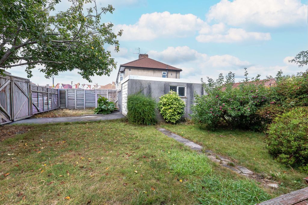 Property photo 3 of 27 3