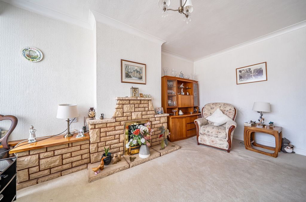 Property photo 3 of 21 1422727-11-69A714...