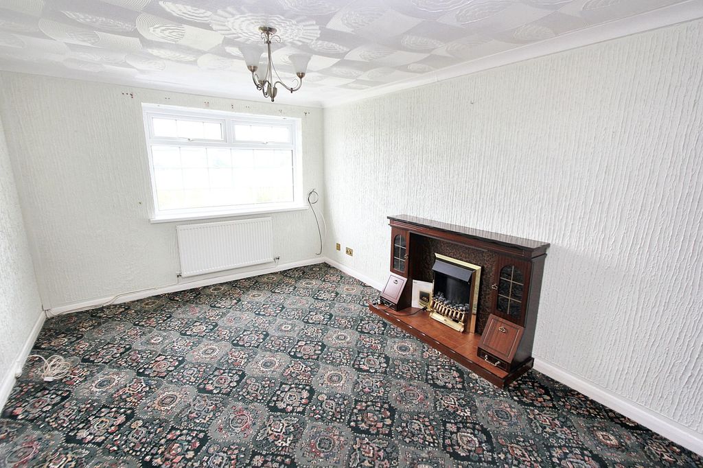 Property photo 3 of 24