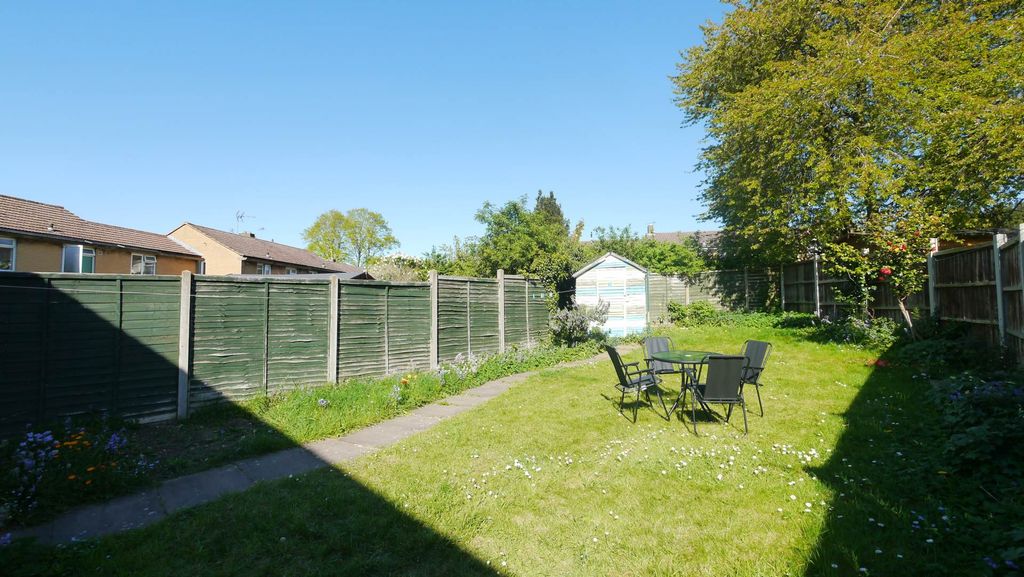 Property photo 2 of 10
