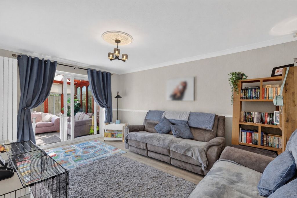 Property photo 3 of 22