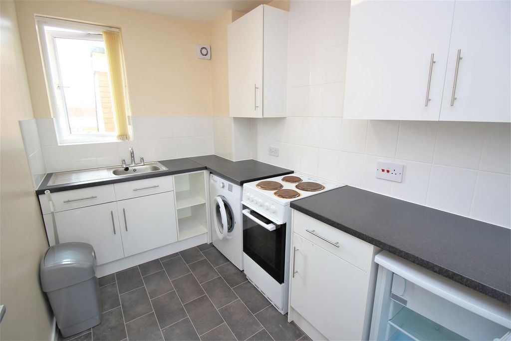 Property photo 2 of 8 Img_3423.Jpg