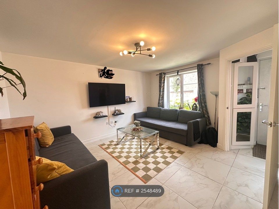 Property photo 3 of 14