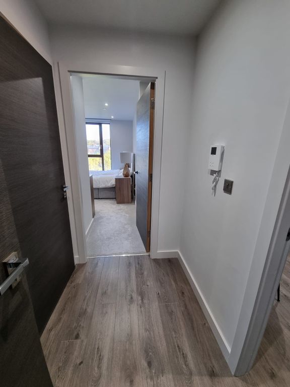 Property photo 1 of 27