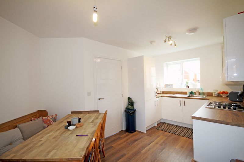 Property photo 2 of 11 Photo 11