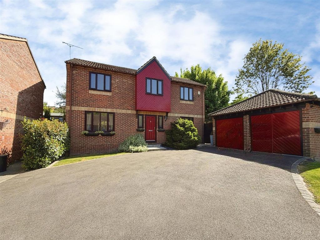 Property photo 1 of 19 External