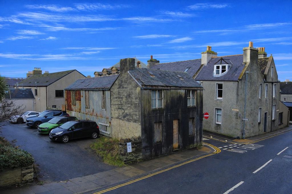 Property photo 3 of 3