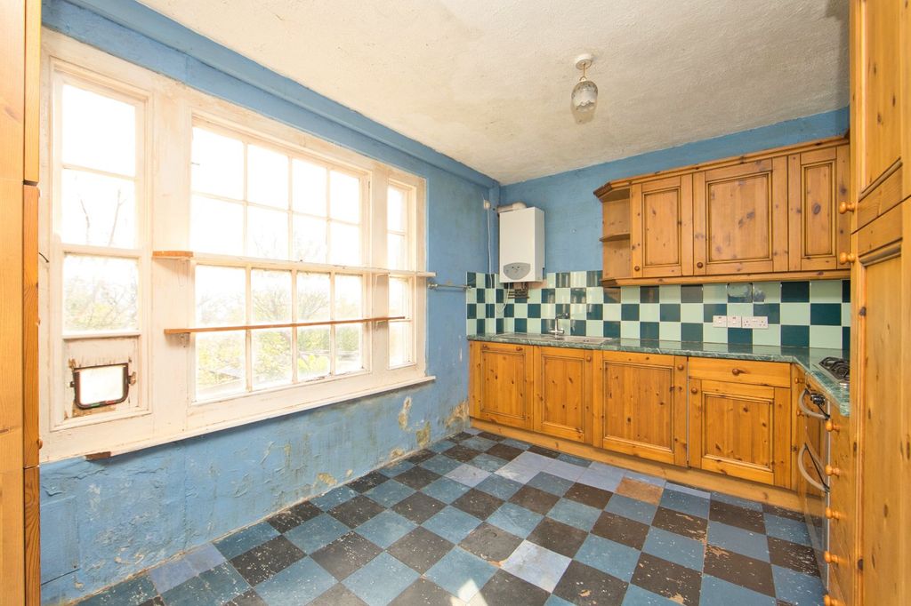 Property photo 3 of 13 Picture 3