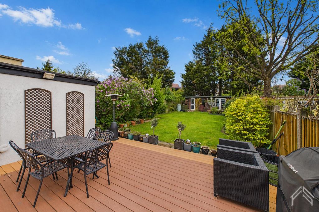 Property photo 2 of 17 6.Png