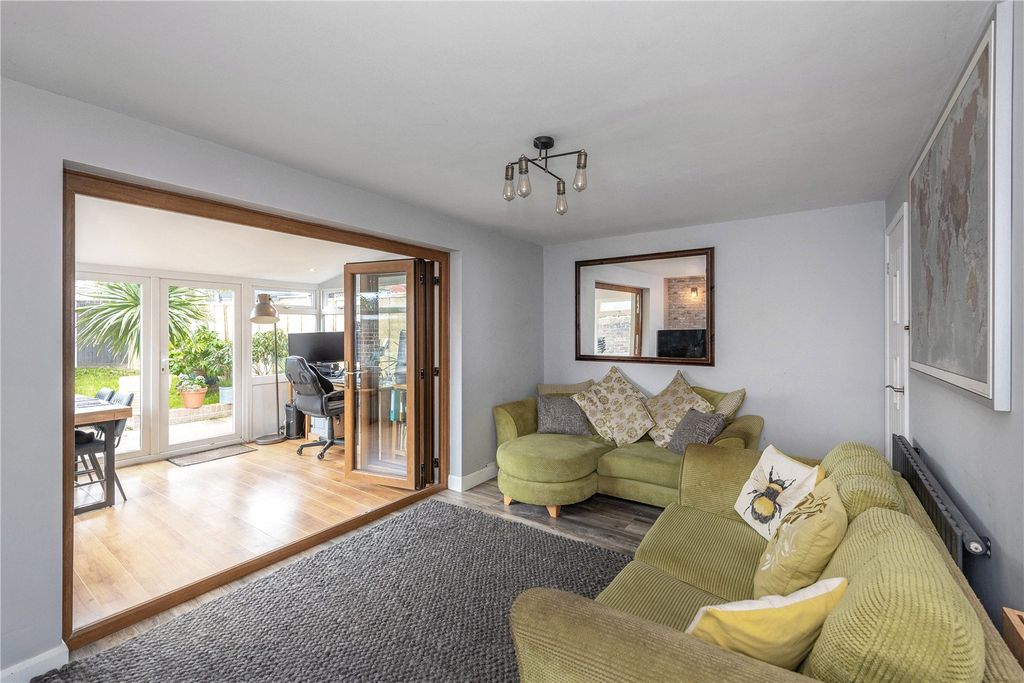 Property photo 3 of 16 Picture No. 05