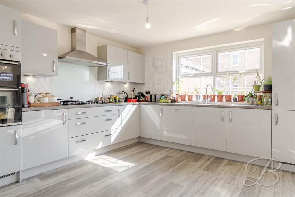 Property photo 2 of 37 Ccltd-15.Jpg