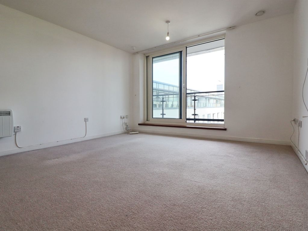 Property photo 2 of 22 Living Area