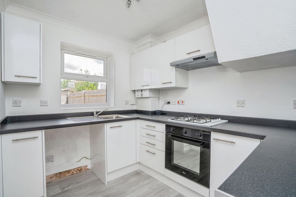 Property photo 3 of 14 Pbox-Img.Jpg