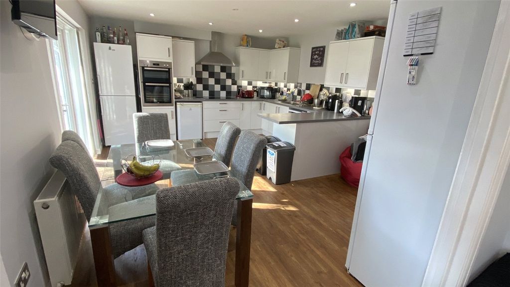 Property photo 1 of 5 Picture No. 04