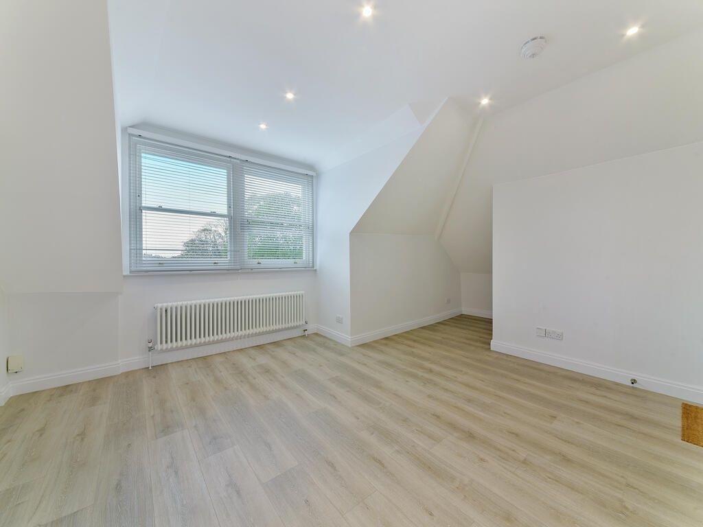Property photo 2 of 9 2