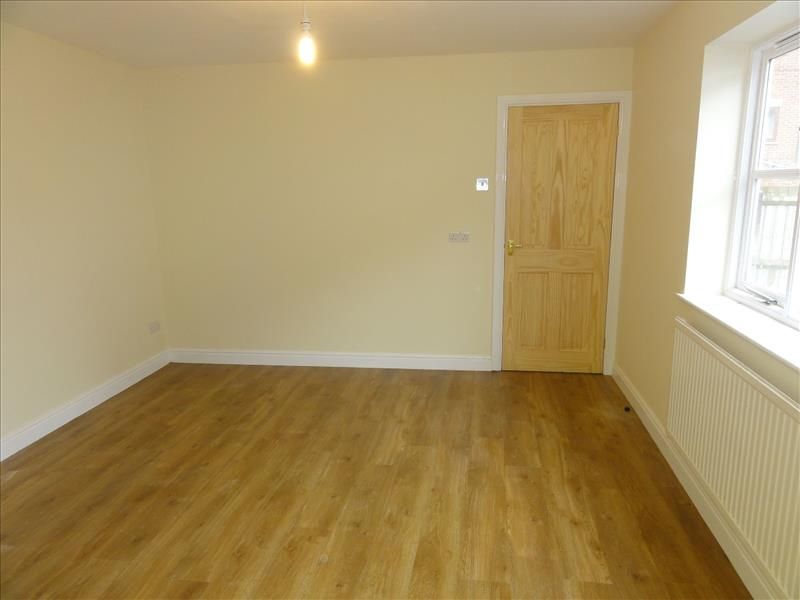 Property photo 3 of 7 Sitting Room