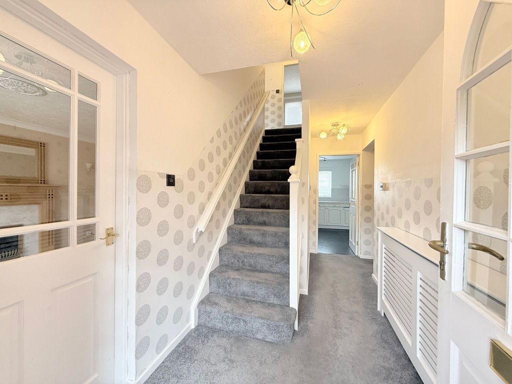 Property photo 2 of 41