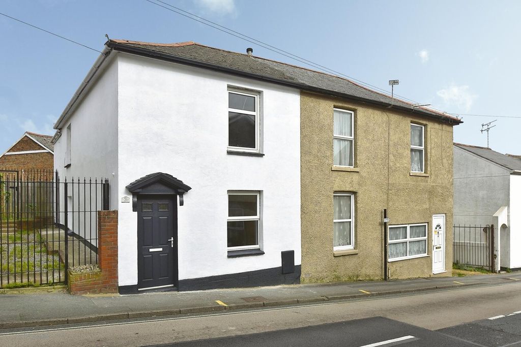 Property photo 1 of 12 Front (Exterior)