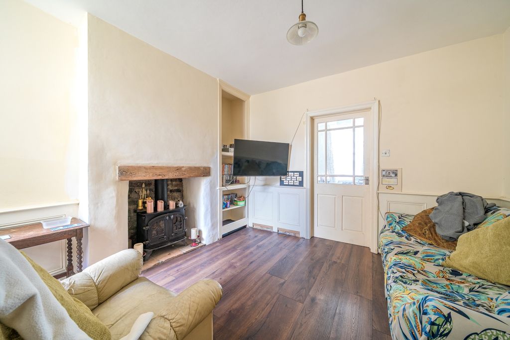 Property photo 3 of 18 1435271-9-69c289B7482E7