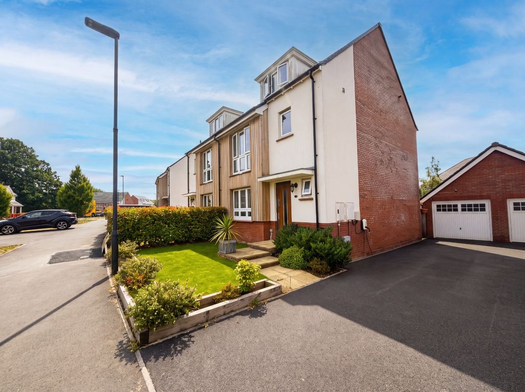 Property photo 1 of 14 5304480
