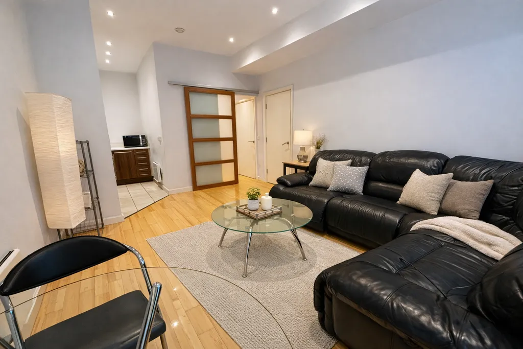 Apartment in Manchester, Northern Quarter, City Centre - View 3