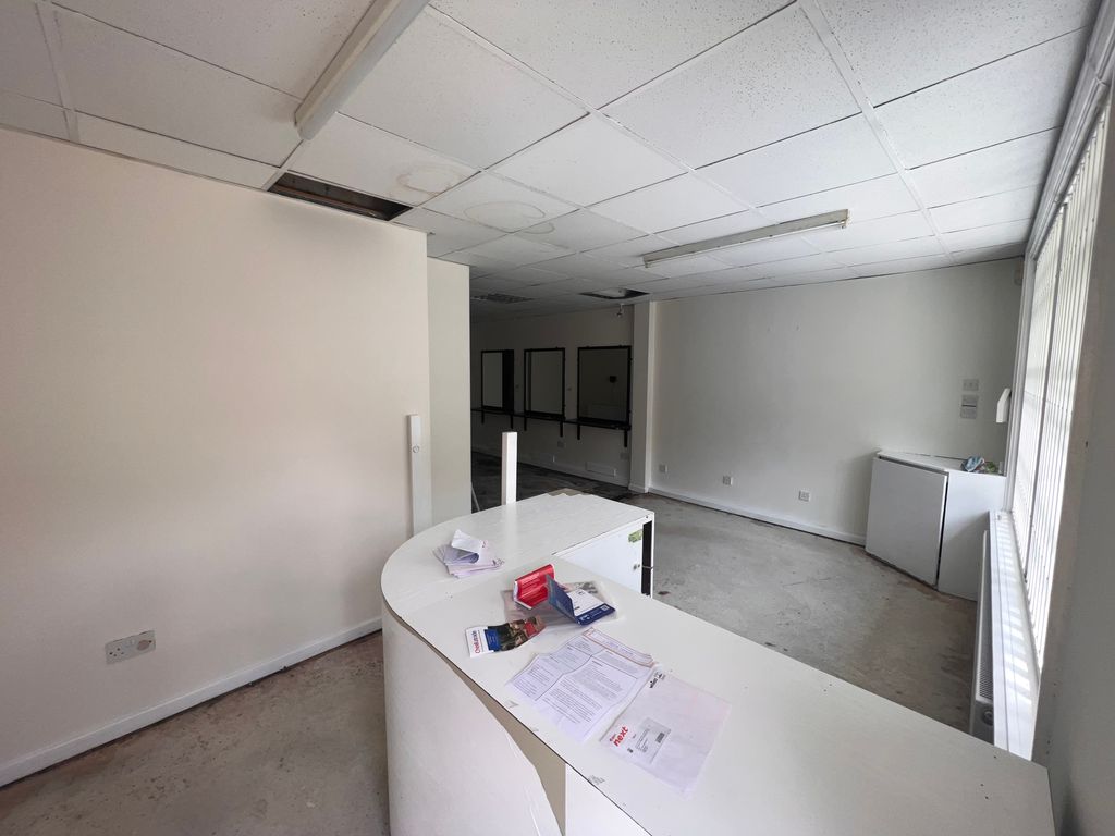 Property photo 2 of 5