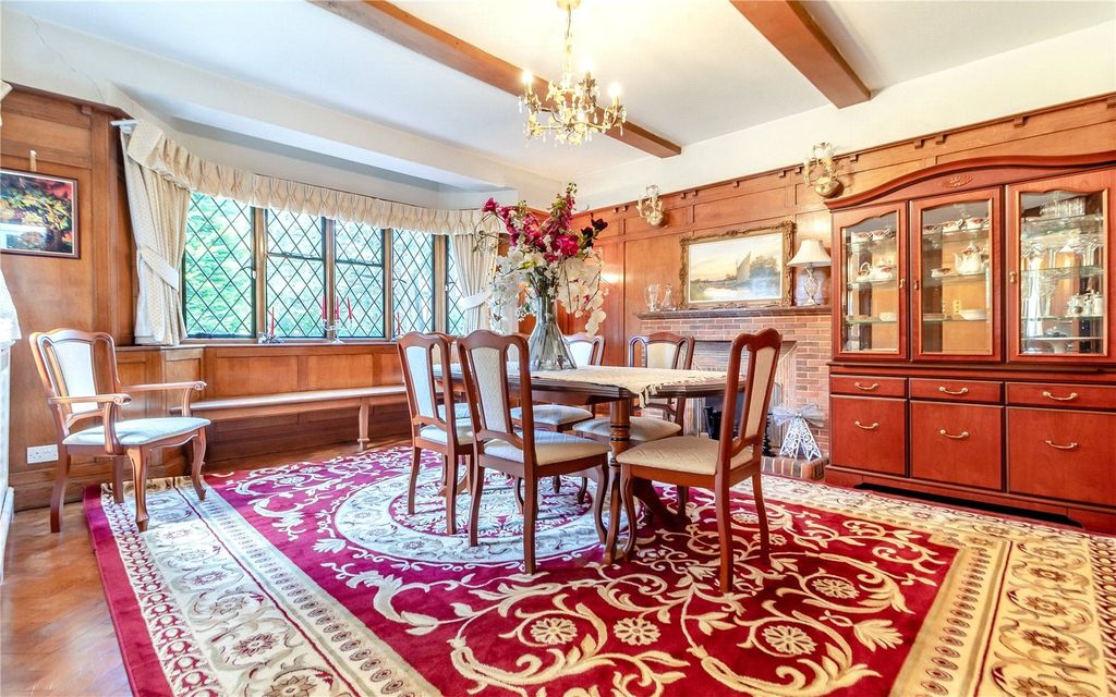 Property photo 2 of 17 Dining Room