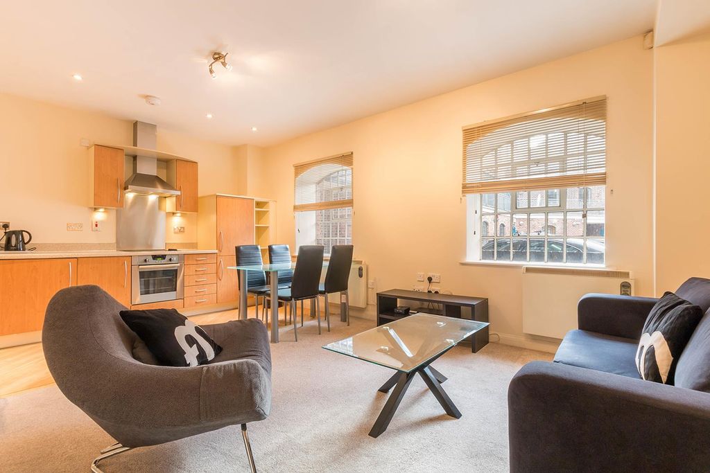 Property photo 2 of 8 Living Area