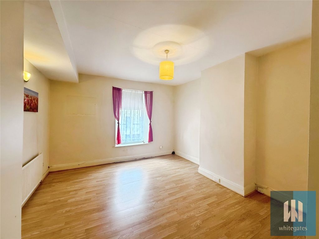 Property photo 2 of 12 Picture No. 04