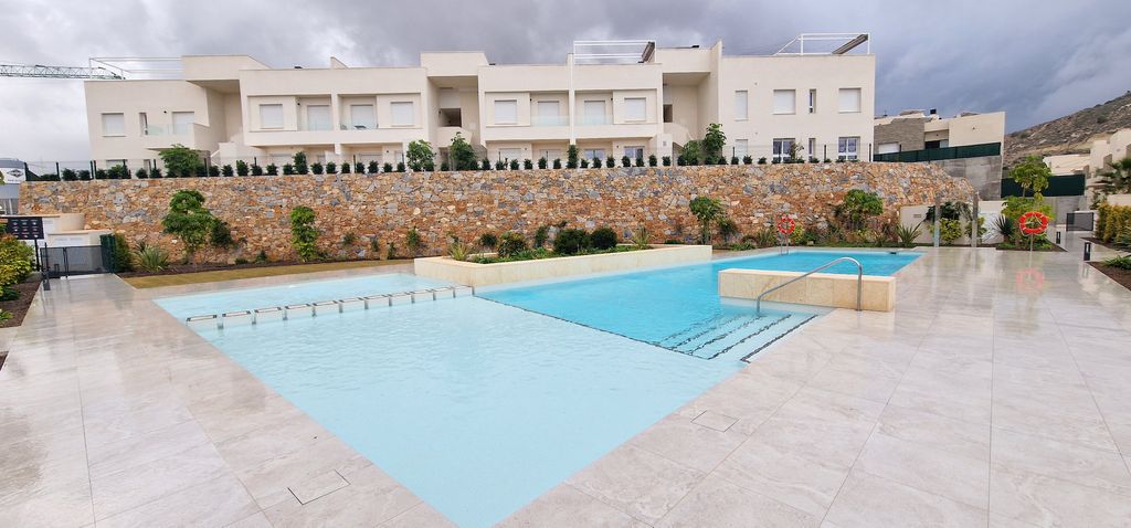 Property photo 1 of 47