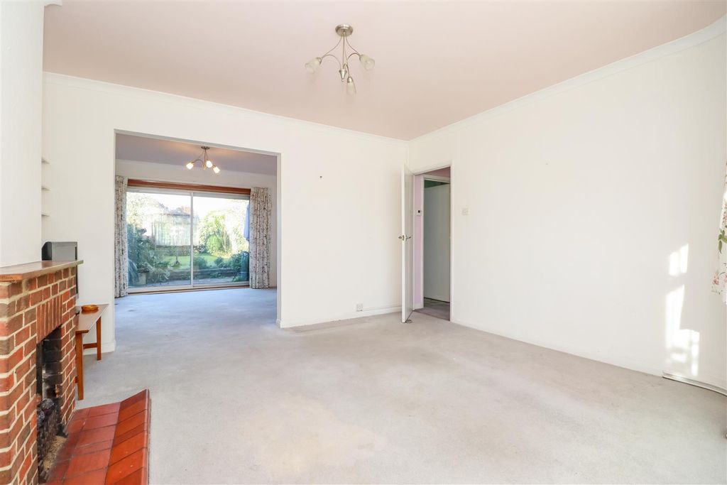 Property photo 3 of 22