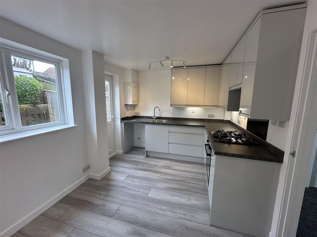 Property photo 2 of 9 44 E C K.Jpeg