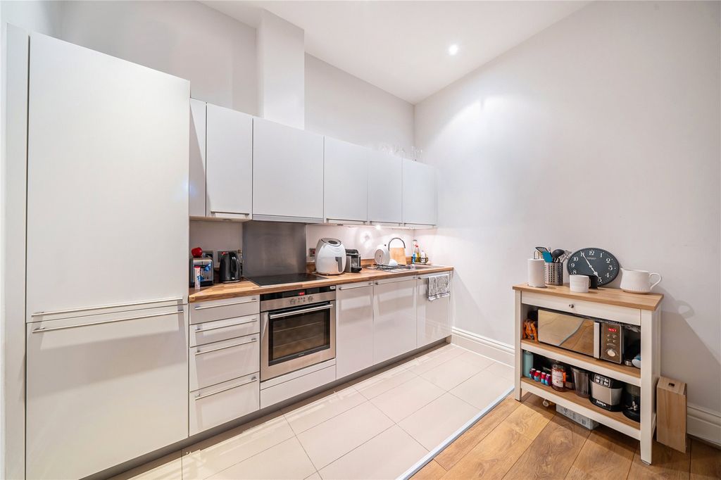 Property photo 3 of 10 Picture No. 22