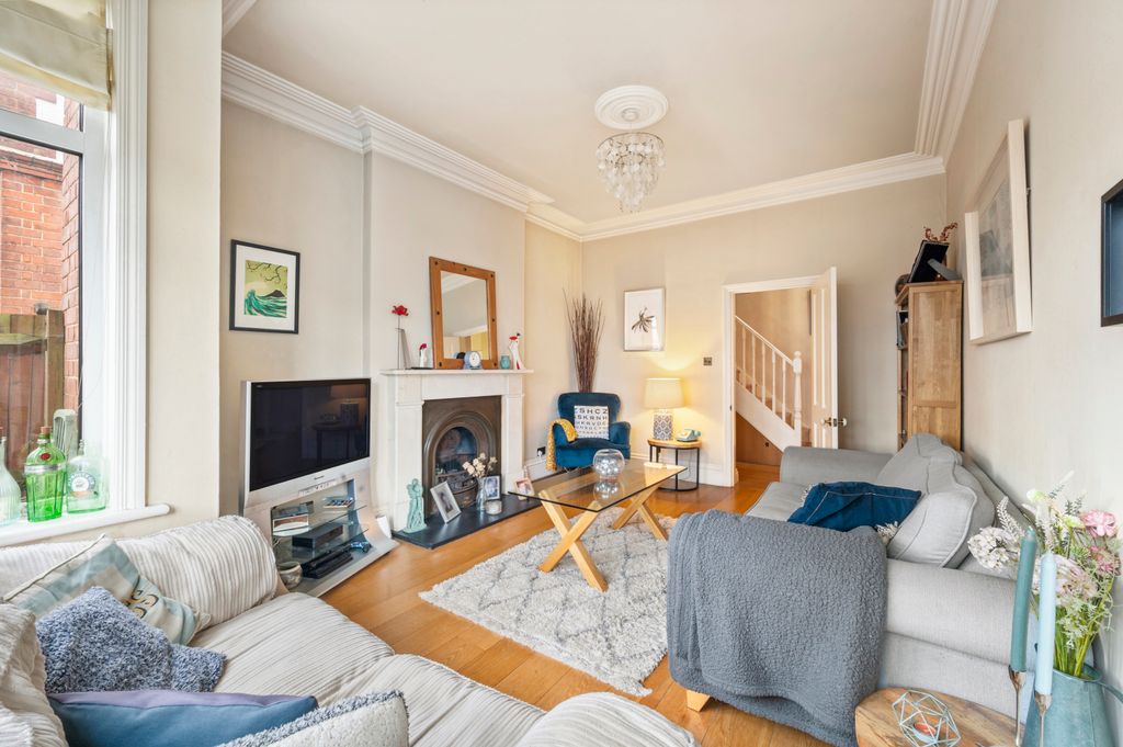 Property photo 3 of 17 Picture No. 14