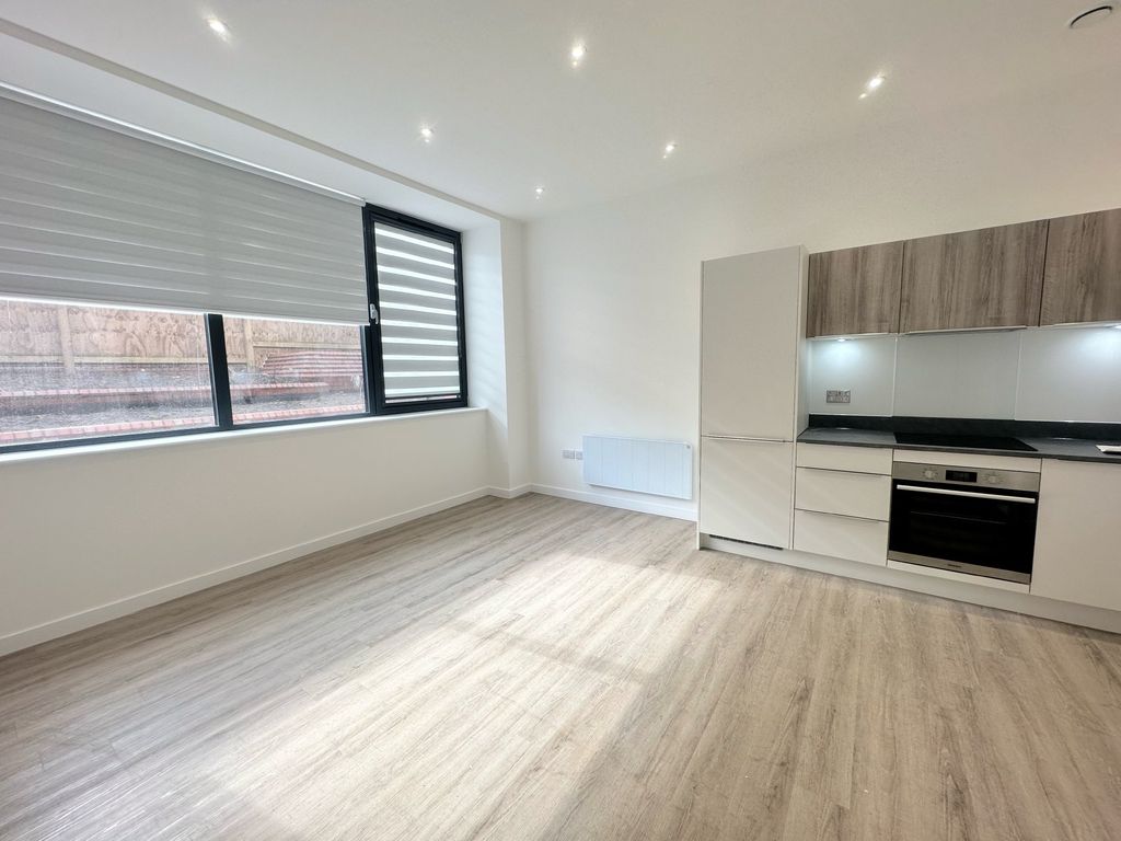 Property photo 3 of 9