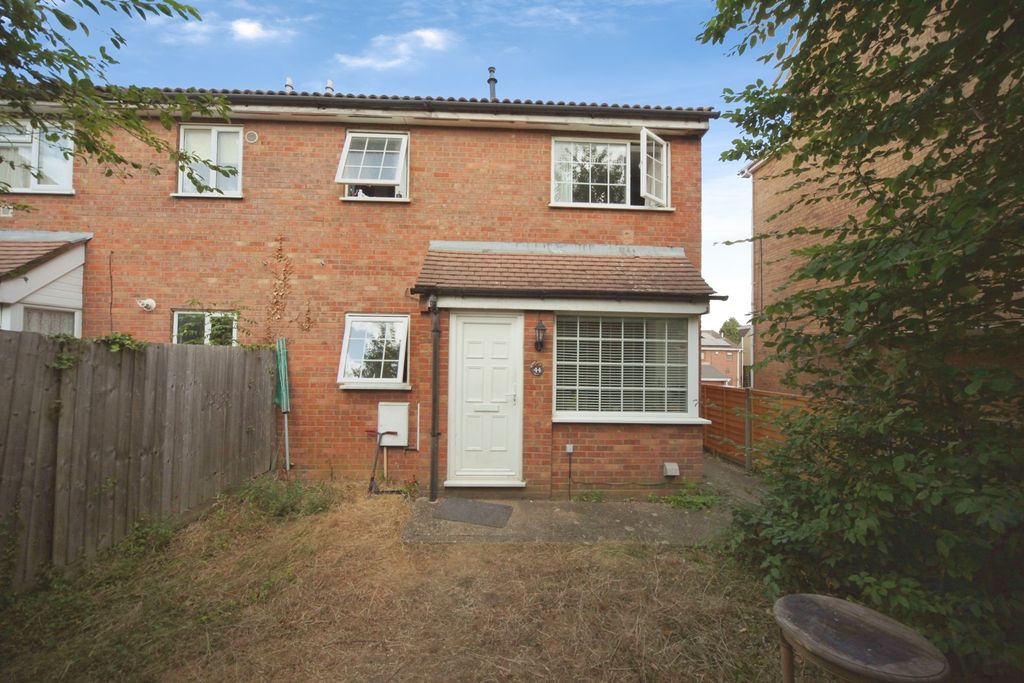 Property photo 1 of 8